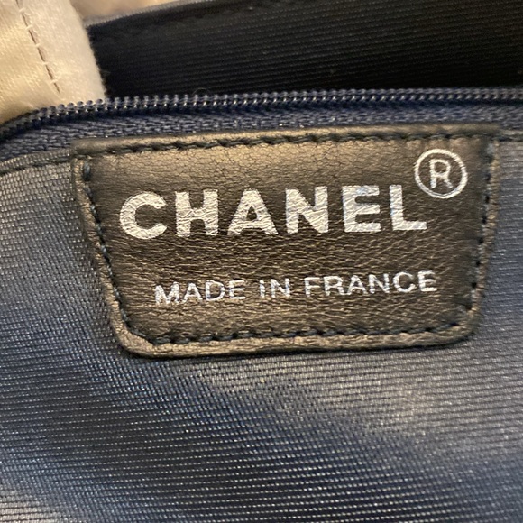 Chanel Mini Chocolate Bar Vintage Bag with COA-Rare - Picture 8 of 12